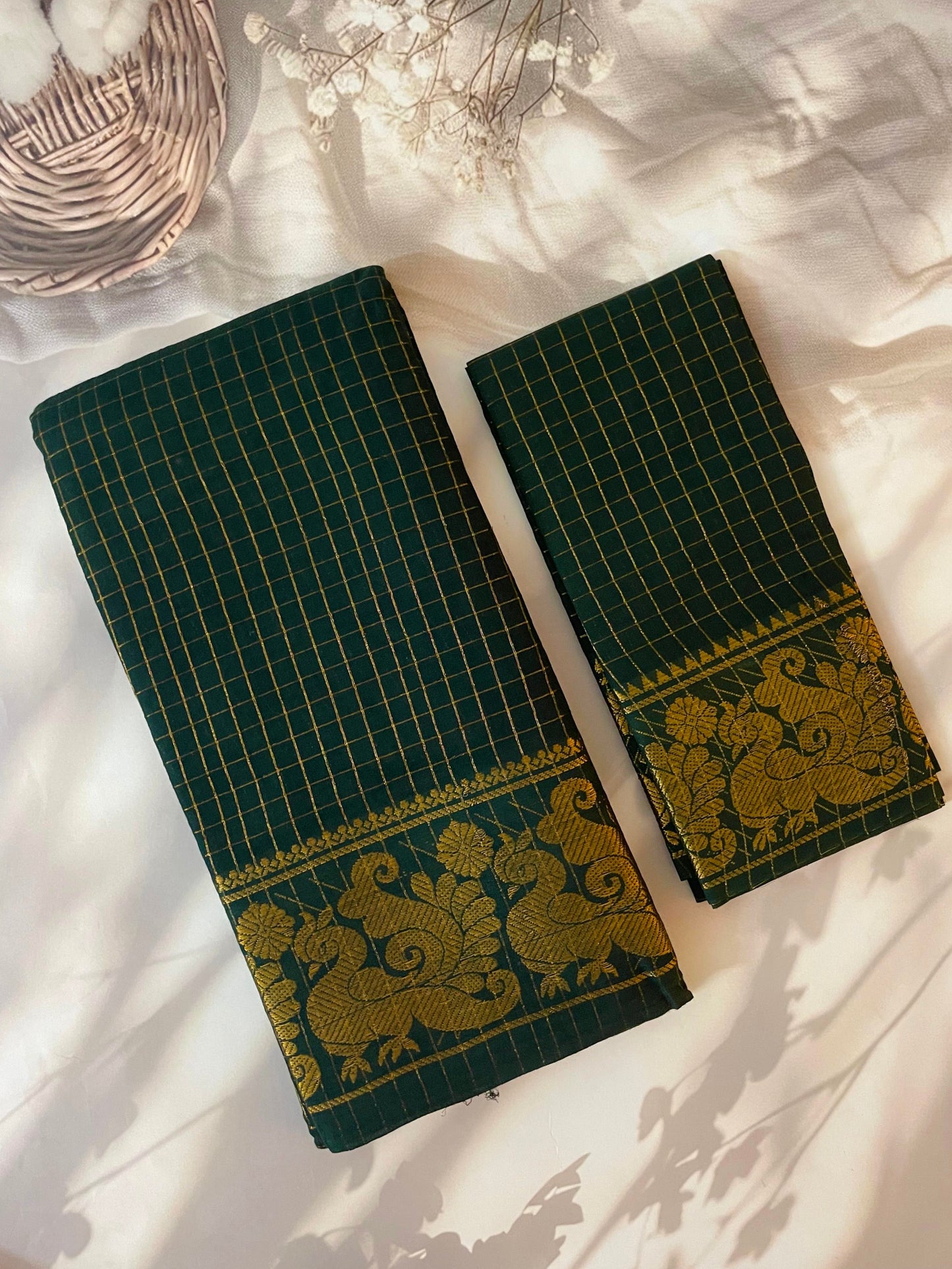 Sungudi Kattam saree Green