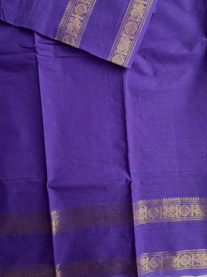 Kanchi cotton saree with zari border