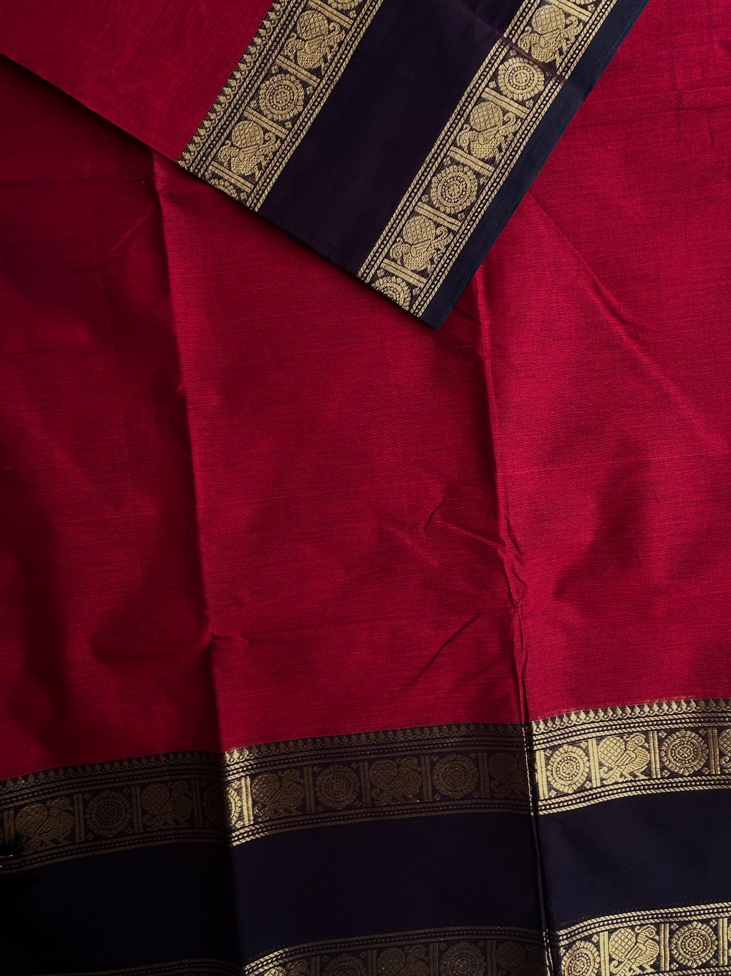 Kanchi cotton saree with zari weaves deep red with brown border
