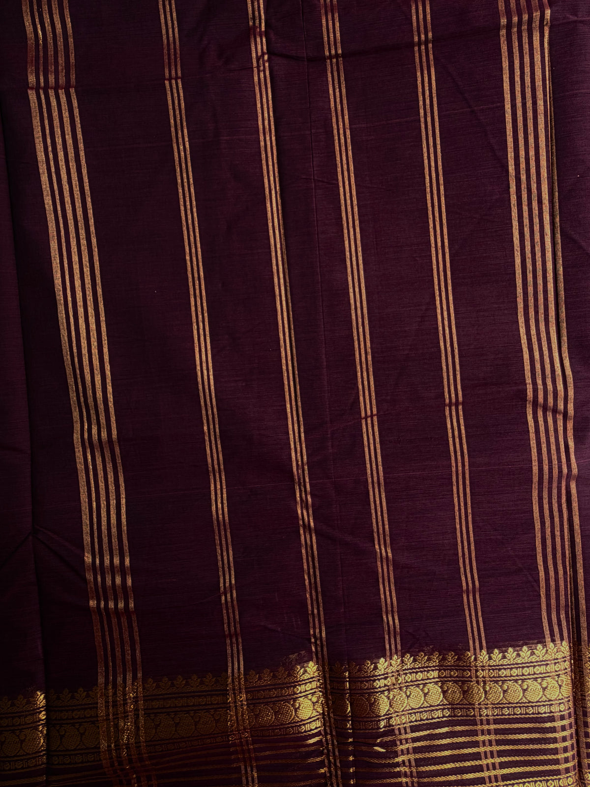 Kanchi cotton with zari weaves