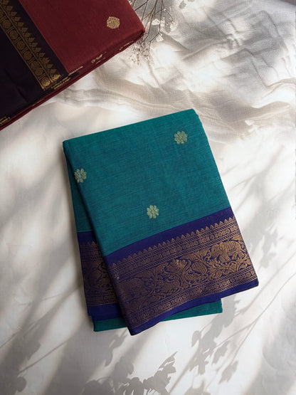 Kanchi cotton saree in butta weaves & zari pallu