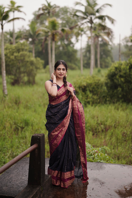 Kanchi cotton saree in Vairaoosi weaves & grand pallu