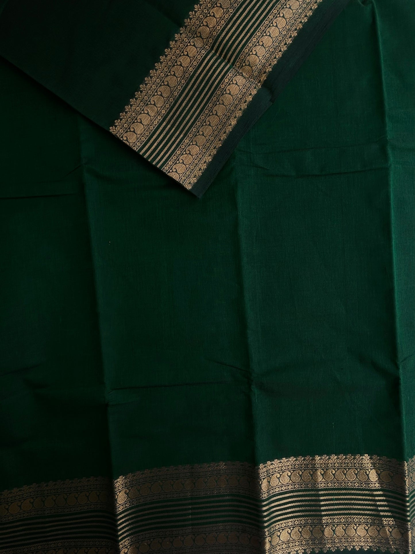 Kanchi cotton saree with zari weaves - Green