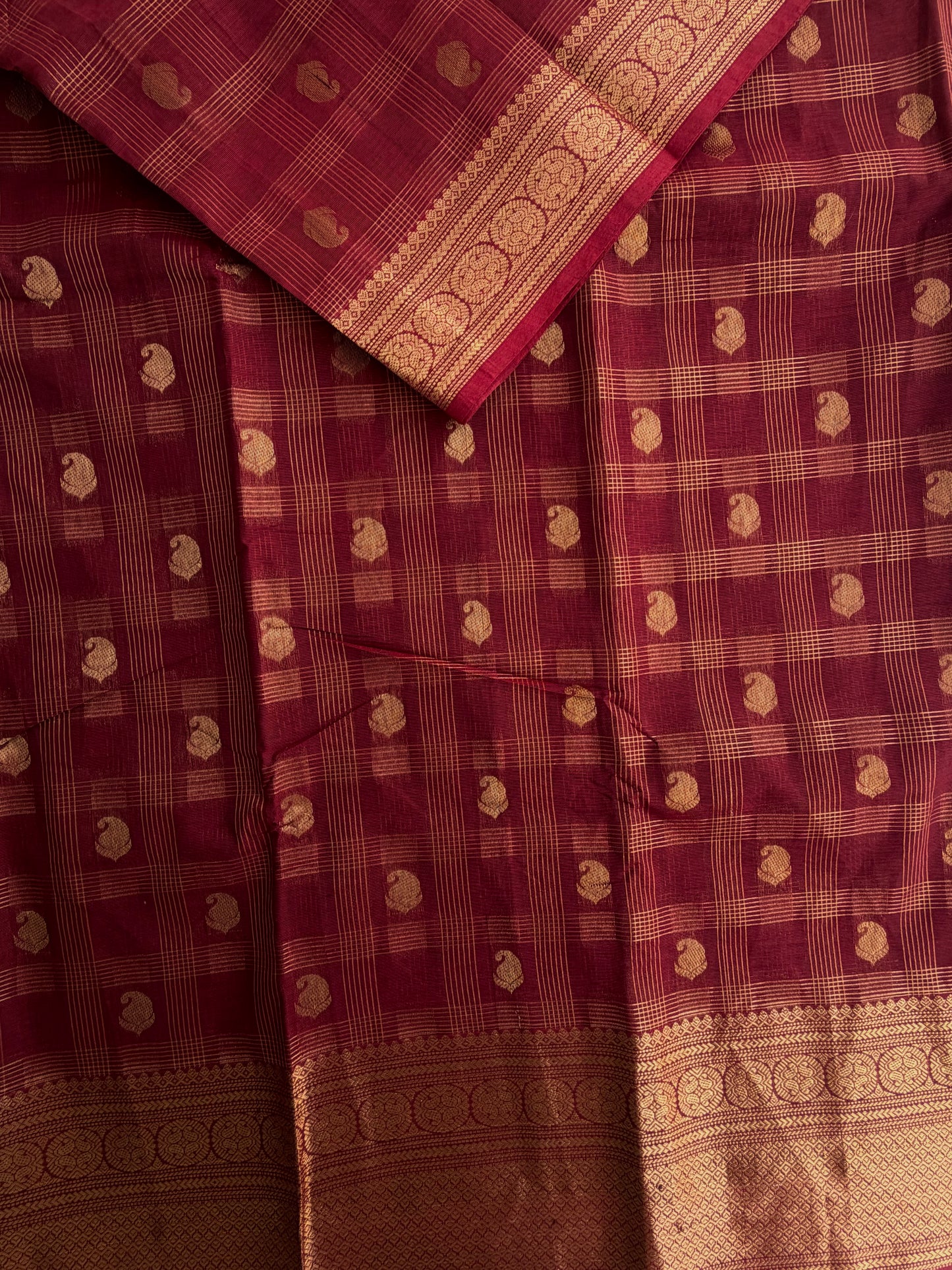 Kanchi cotton saree in checks & butta weaves & grand pallu maroon