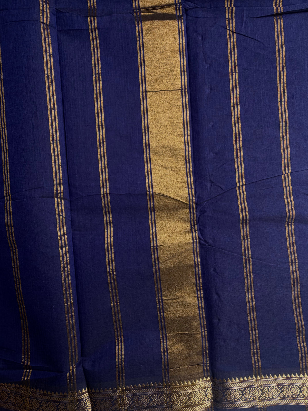 Kanchi Cotton saree with minimal zari border - blue
