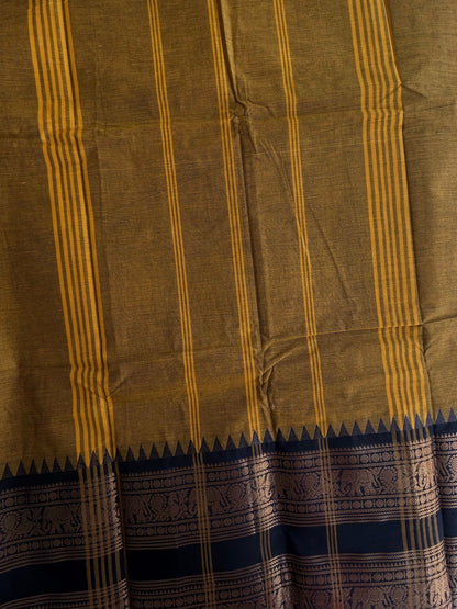 Kanchi cotton saree with rettapett border