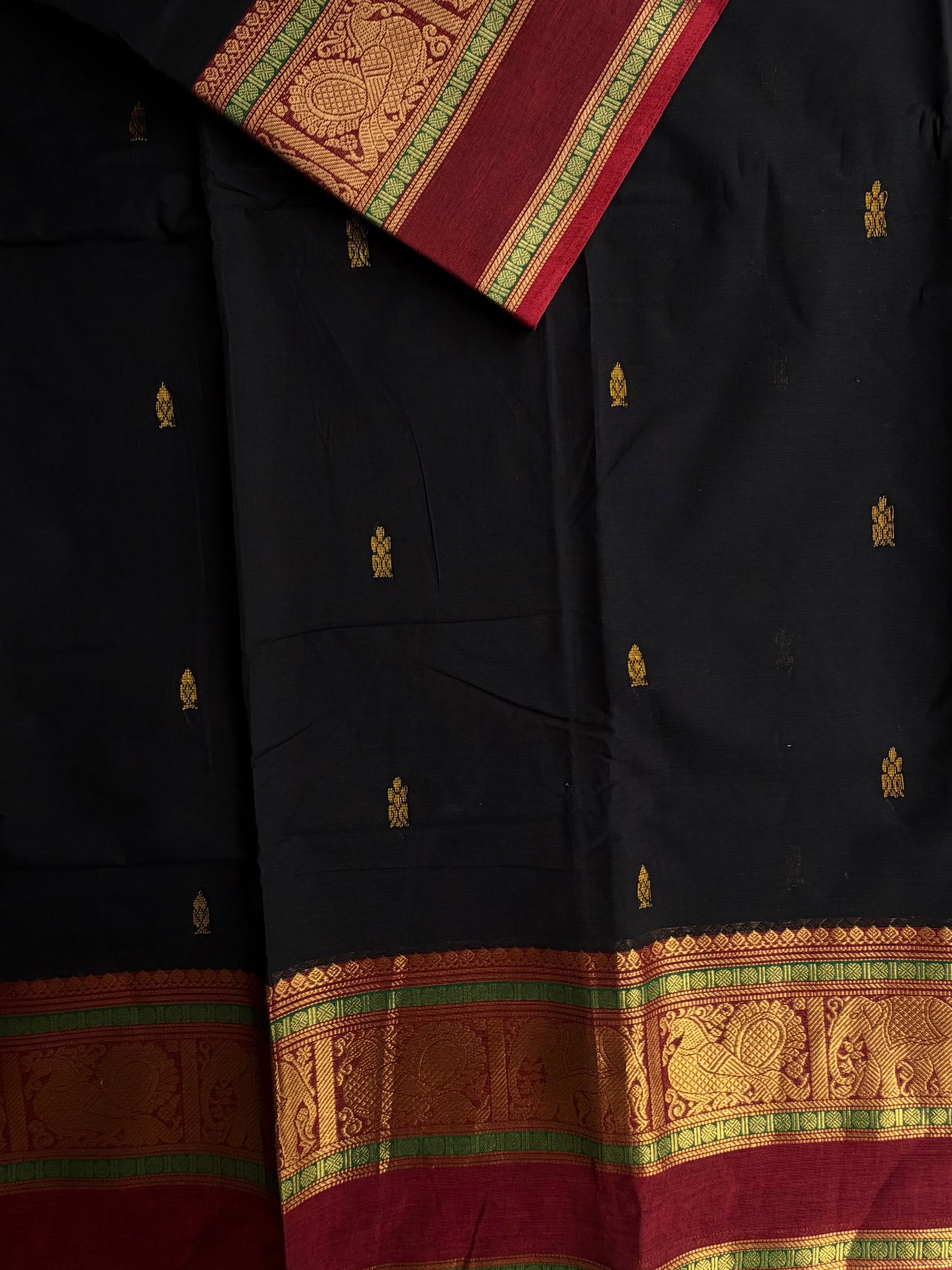 Kanchi cotton saree with butta weaves
