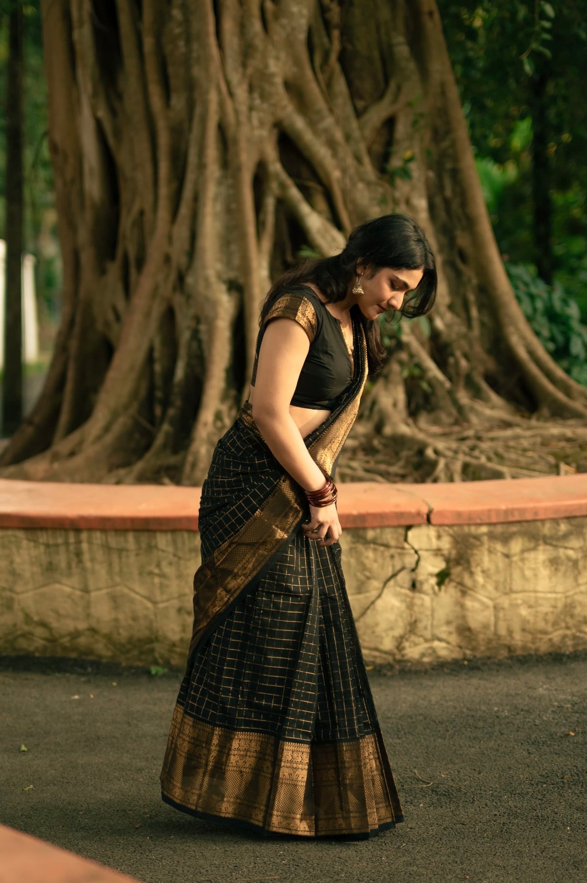 Black Kanchi cotton saree in kattam weaves & grand pallu