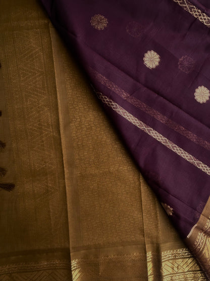 Kanchi cotton saree with zari weaves & grand pallu