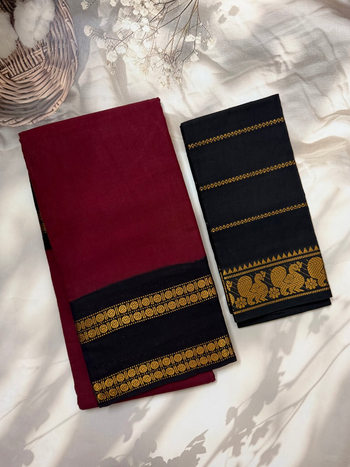 Sungudi Cotton saree with contrast border
