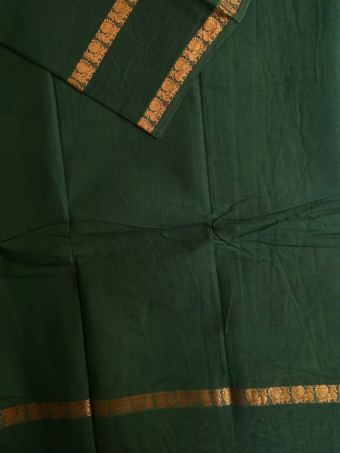 Sungudi pecock saree Green
