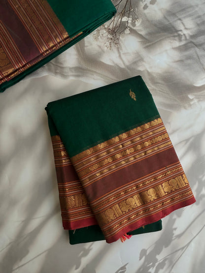 Kanchi cotton saree in butta weaves