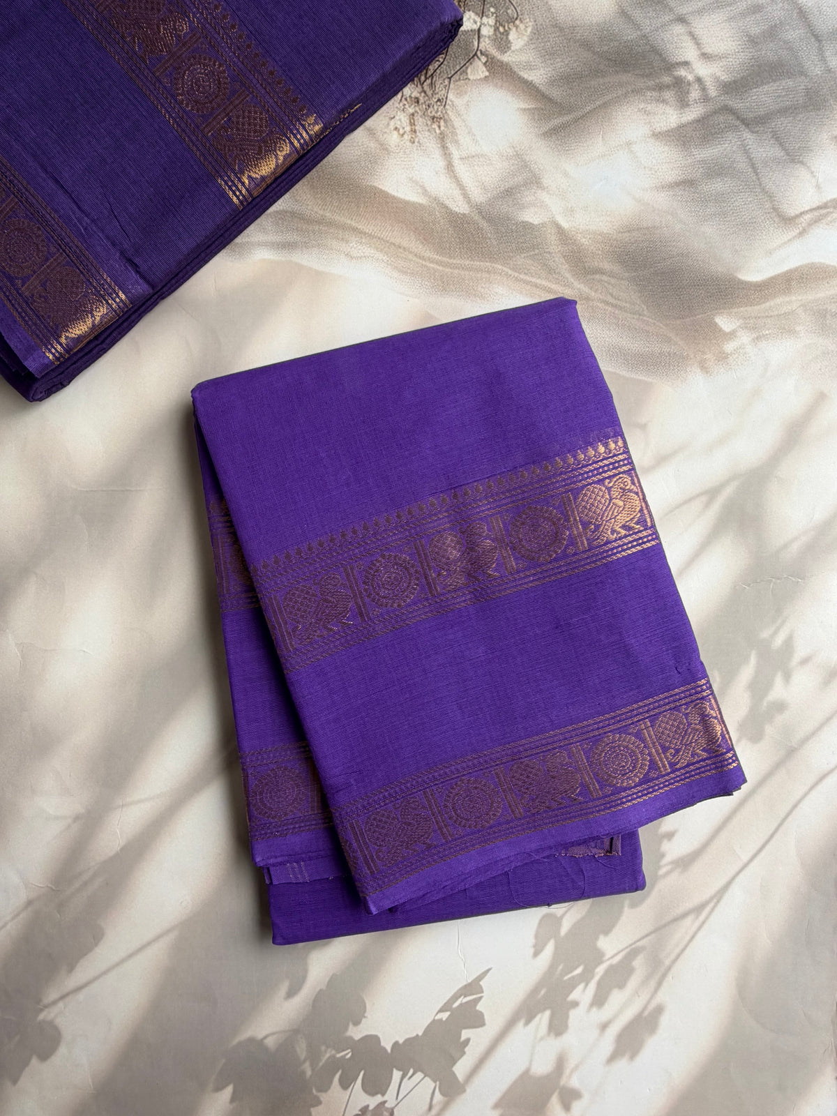 Kanchi cotton saree with zari border