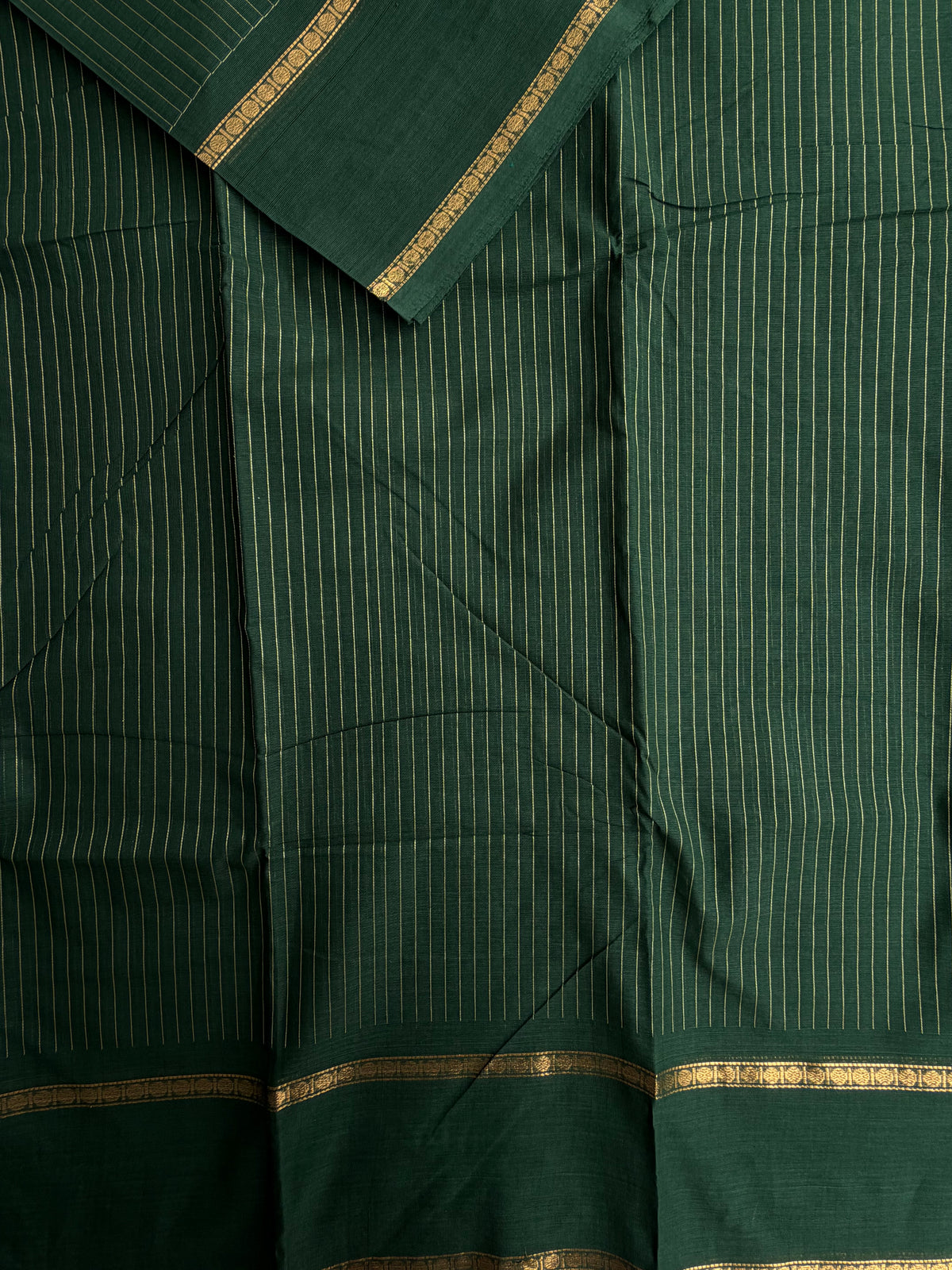 Kanchi cotton saree with Vairaoosi weaves dark green