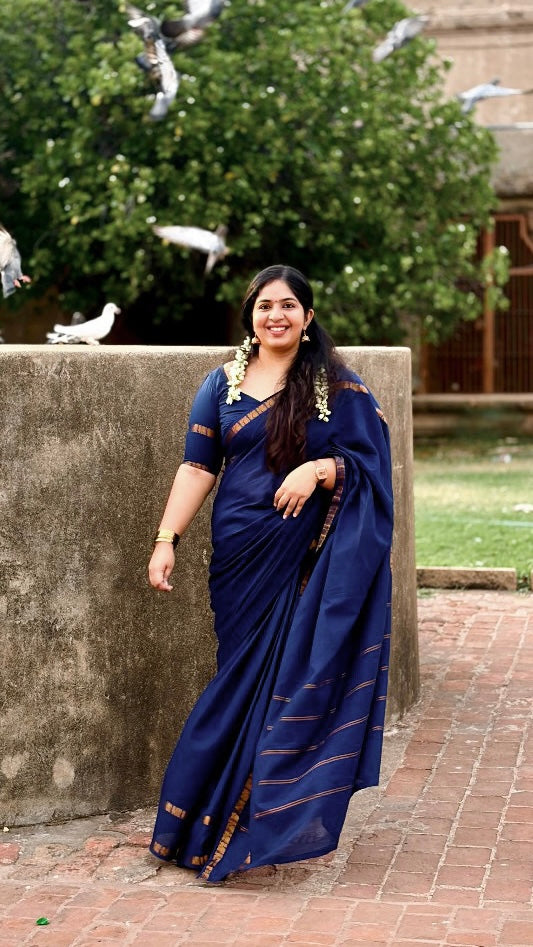 Sungudi Cotton saree with peacock border - navy blue
