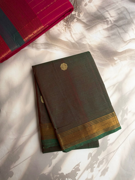 Kanchi cotton saree with annam zari weaves - dual toned green