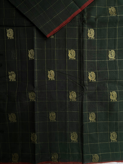 Kanchi cotton saree with premium zari kattam weaves - green with maroon border