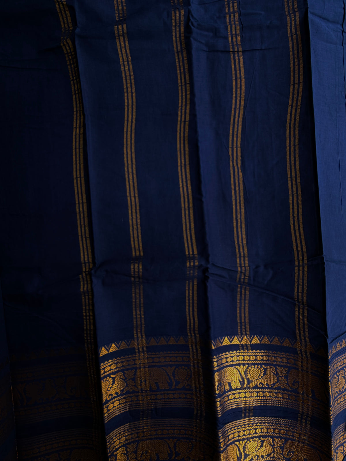 Sungudi saree with rettapett border - blue
