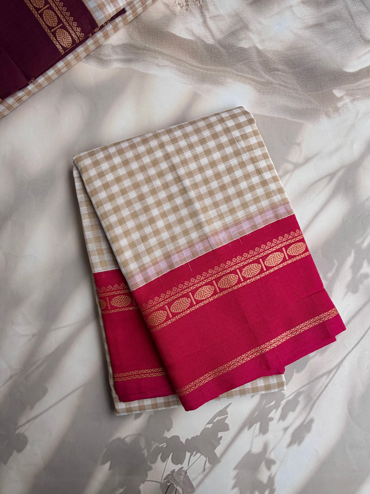 Kanchi cotton saree with kattam weaves beige & pink border