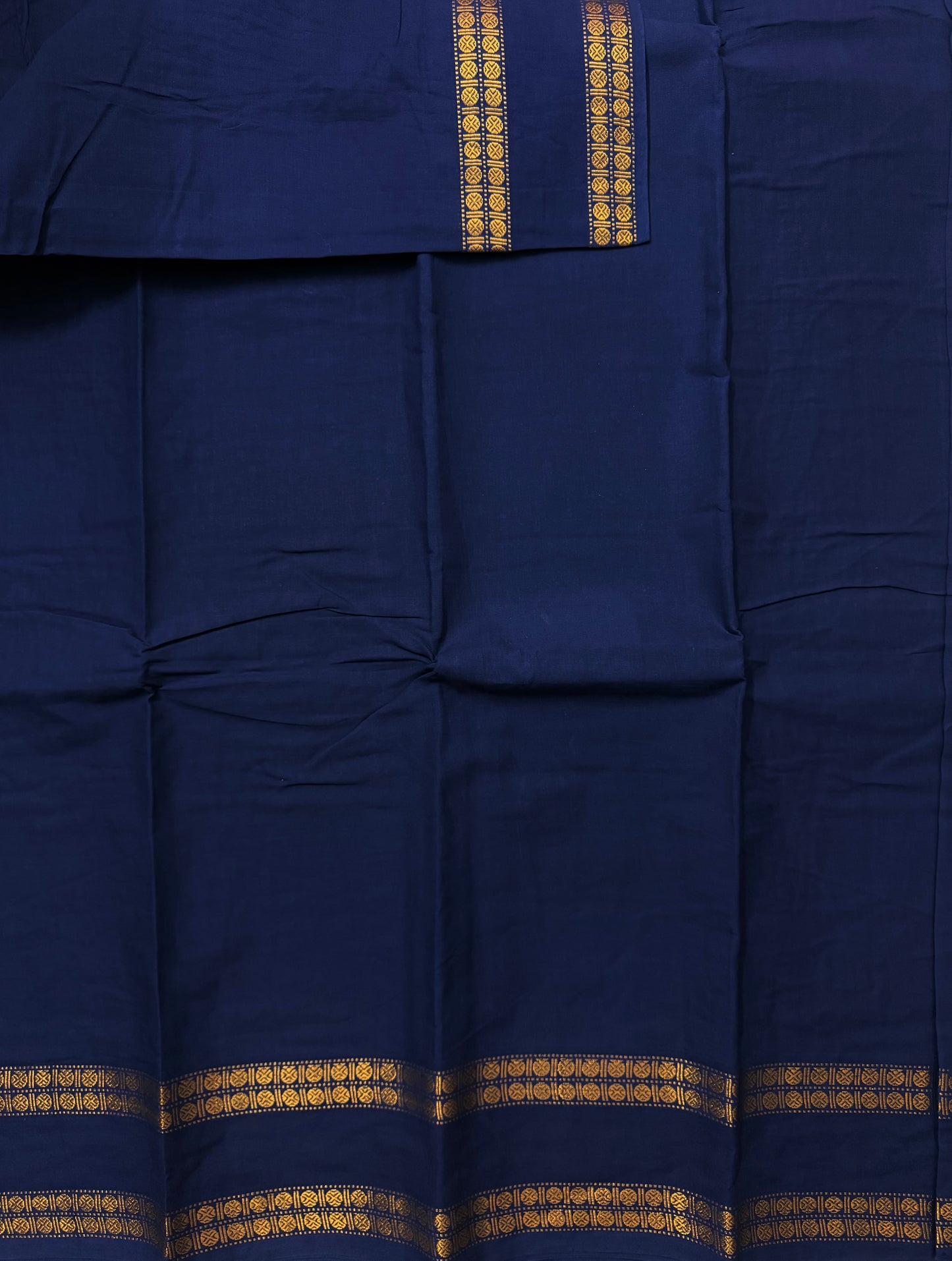 Sungudi saree with minimal zari border Blue