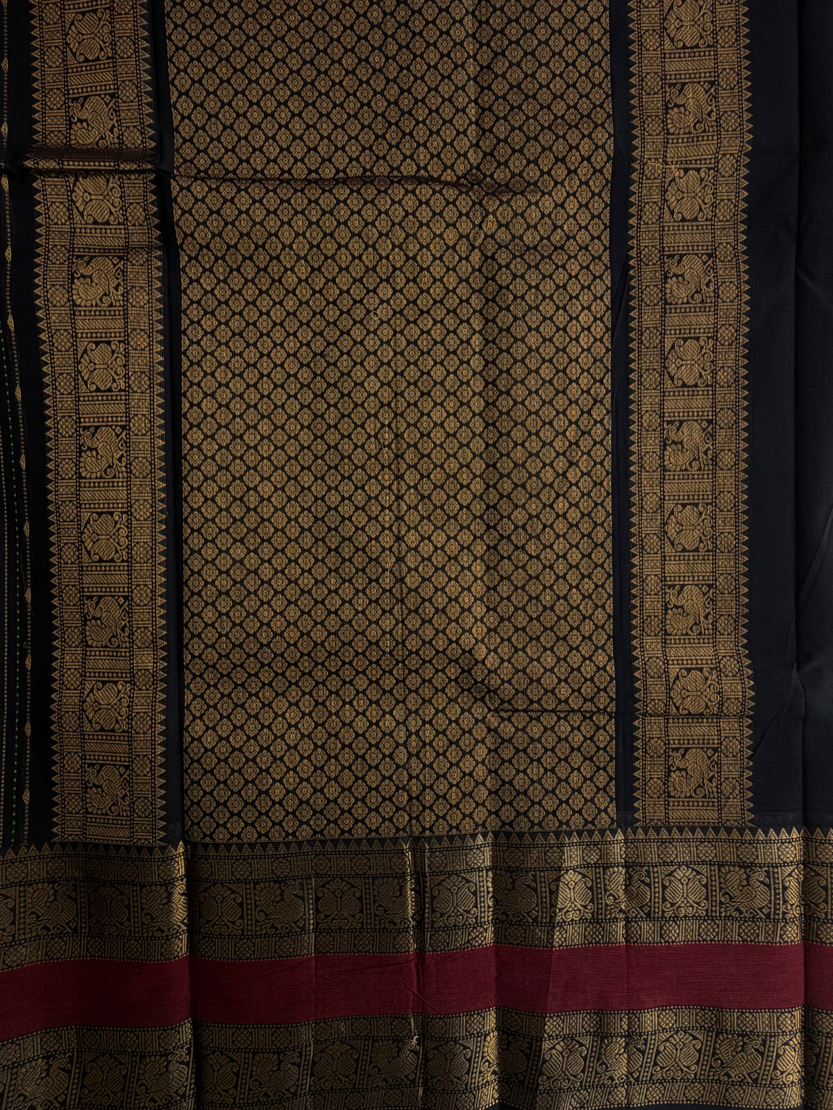 Kanchi cotton saree with Vairaoosi & butta weaves with grand pallu