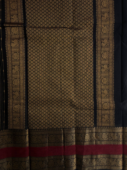 Kanchi cotton saree with Vairaoosi & butta weaves with grand pallu