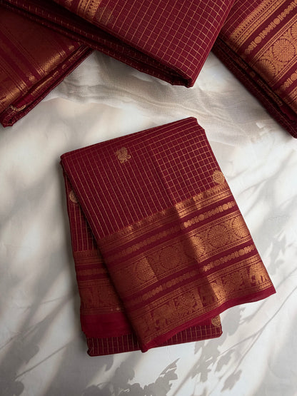 Kanchi cotton saree with kattam weaves & grand pallu maroon