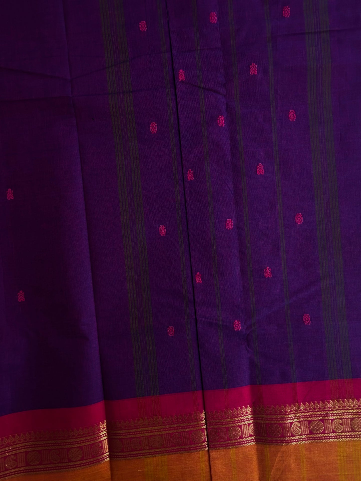 Kanchi cotton with premium zari weaves