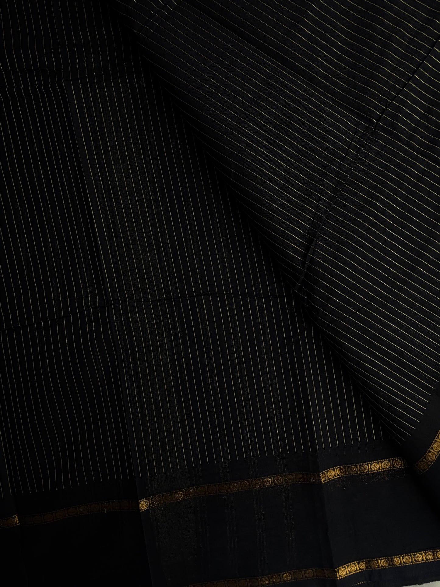 Kanchi cotton saree with Vairaoosi weaves black