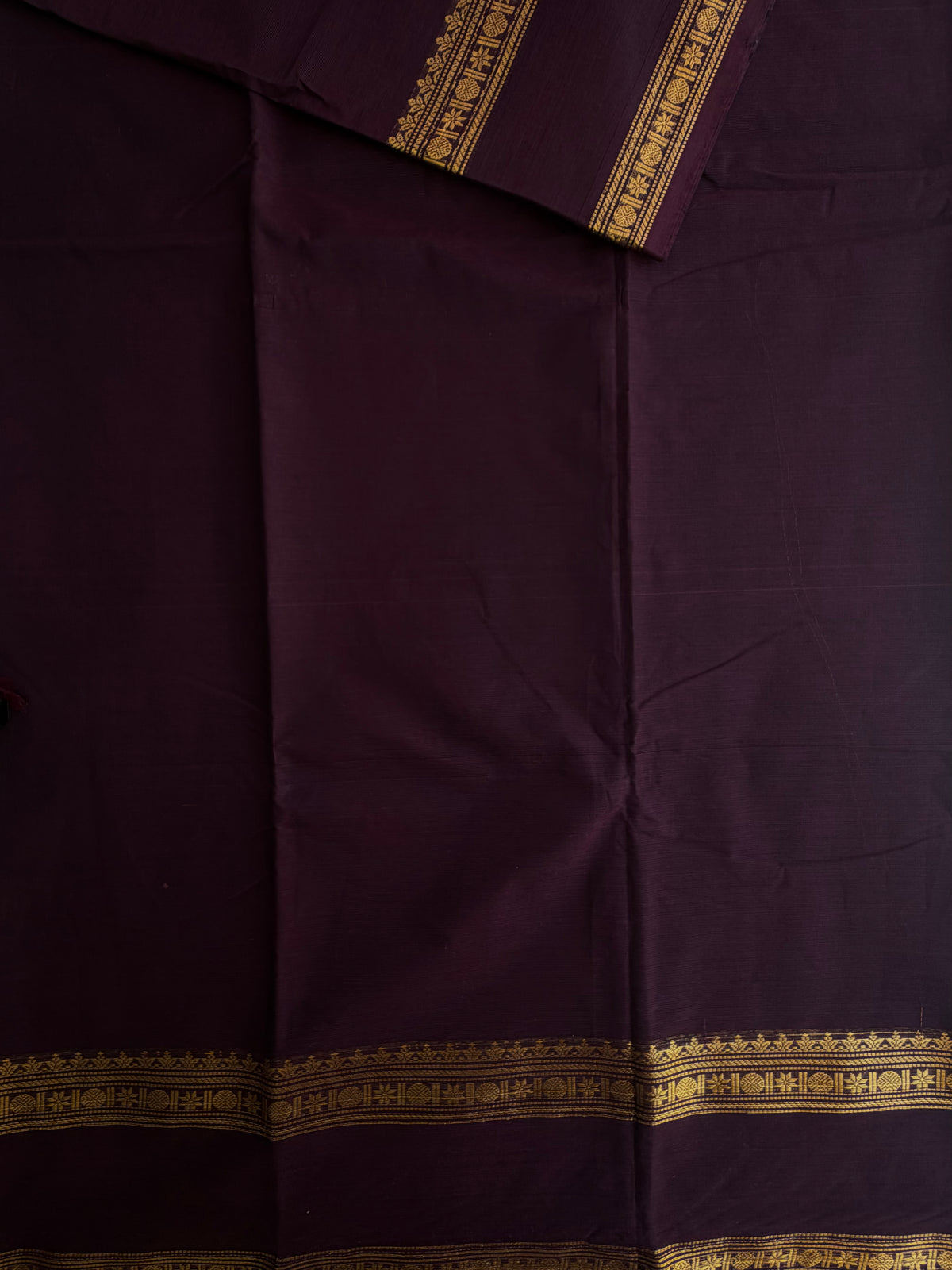 Kanchi cotton saree with zari border