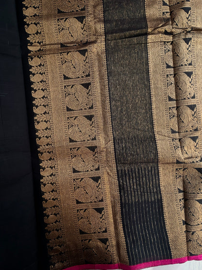 Kanchi cotton with premium zari weaves black with pink border