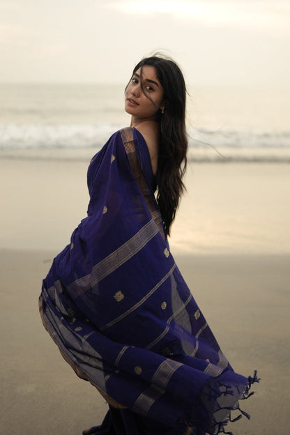 Kanchi cotton with annam zari weaves and zari pallu Royal blue