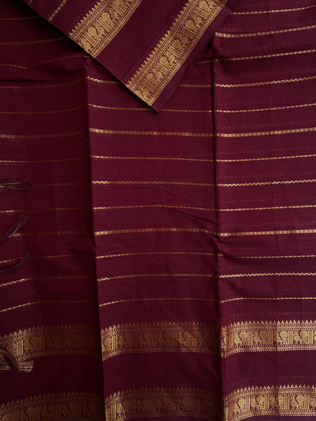 Kanchi cotton saree with Velthari pattern weaves maroon