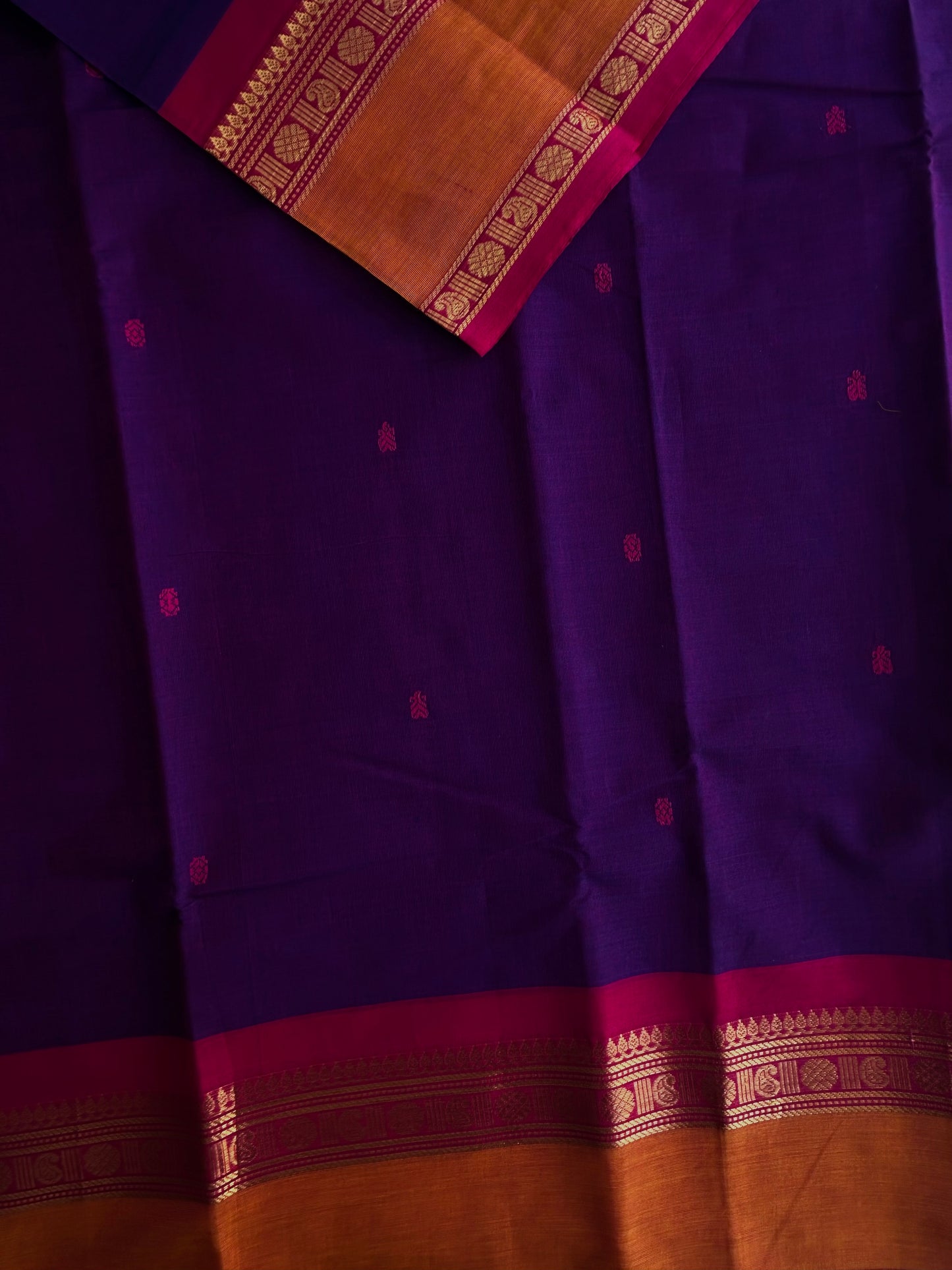 Kanchi cotton with premium zari weaves