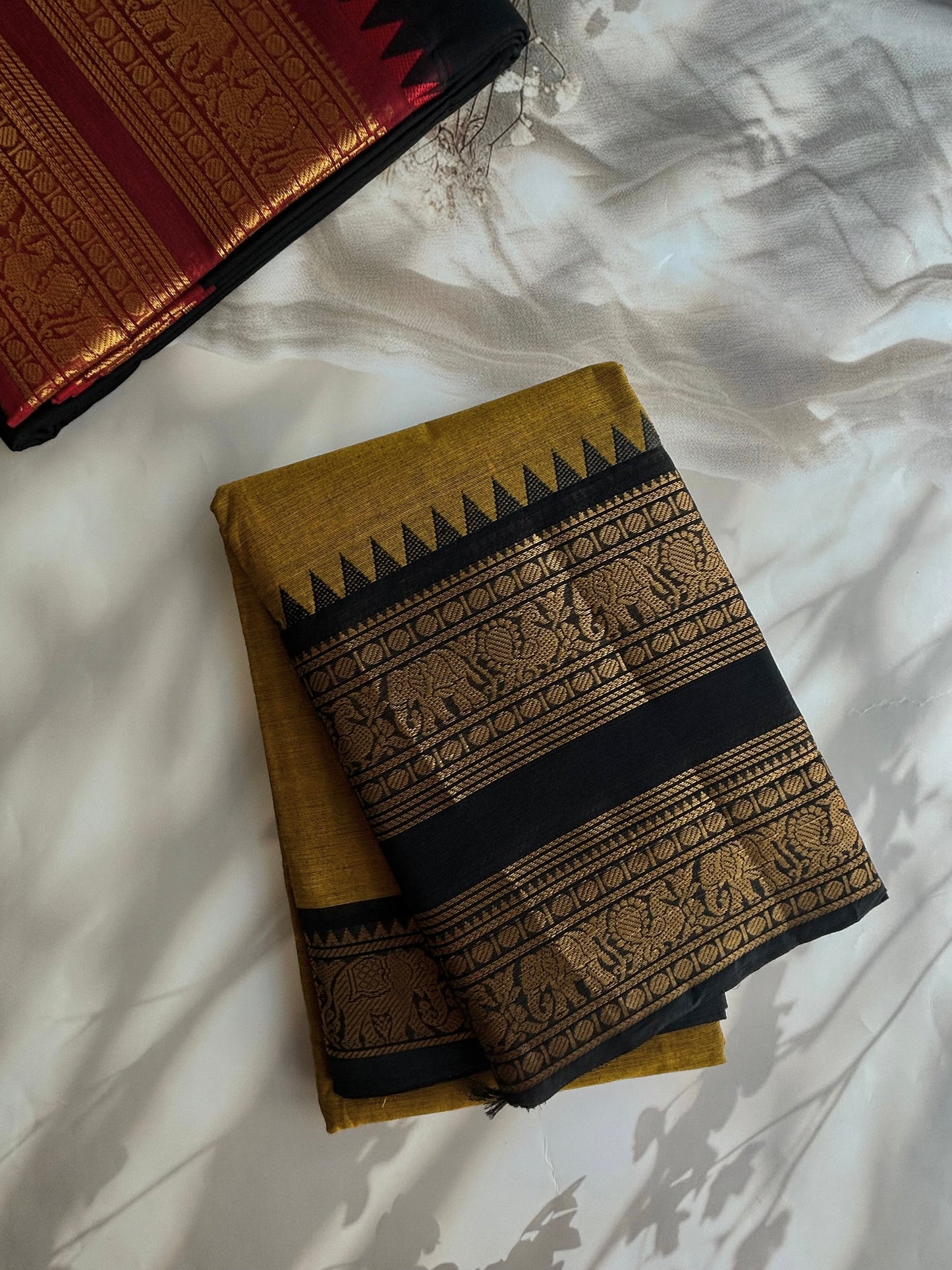 Kanchi cotton saree with rettapett border