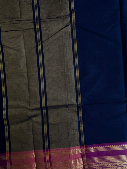 Kanchi cotton saree with Zari border
