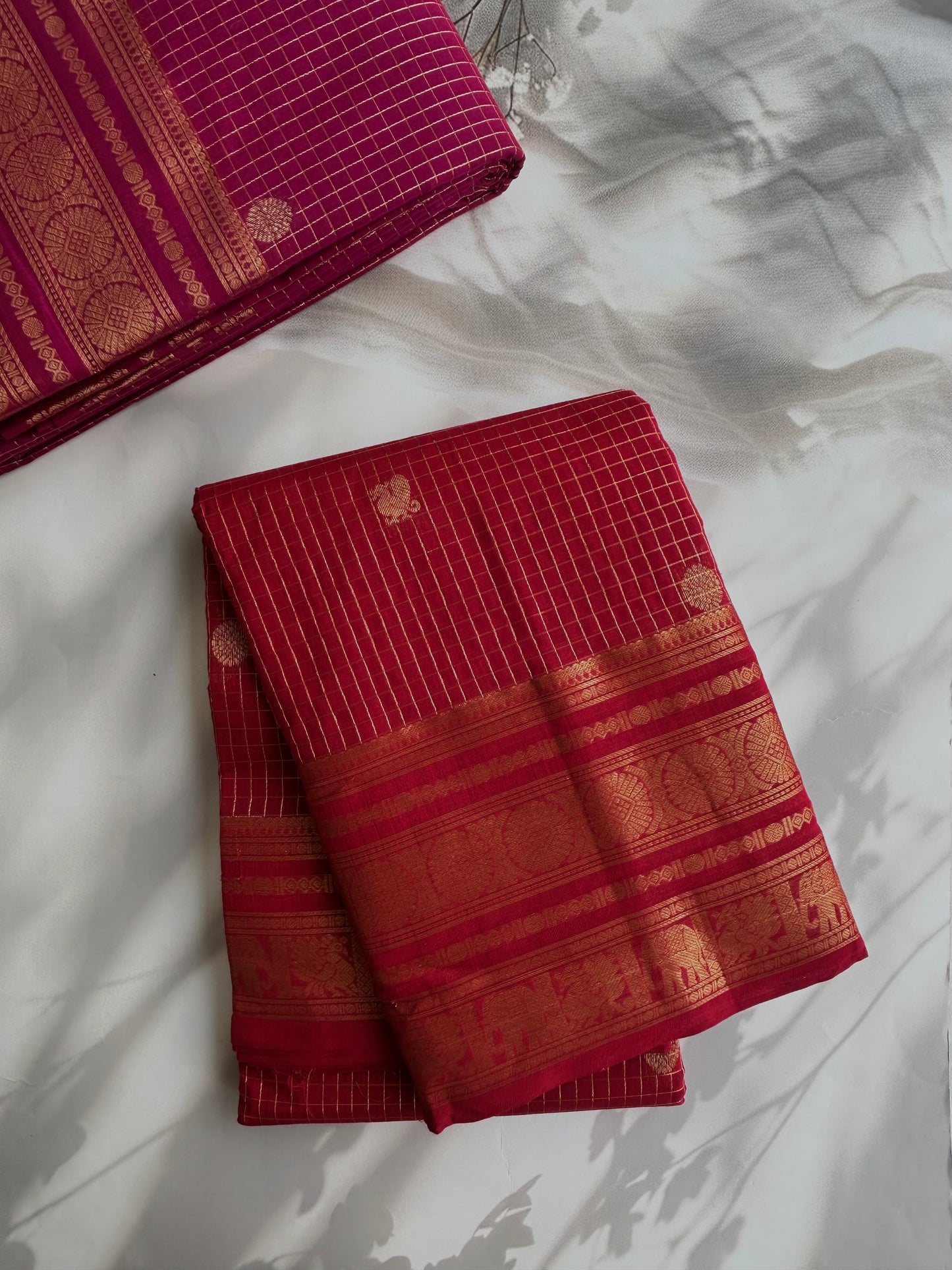Kanchi cotton saree with kattam zari weaves & grand pallu - red