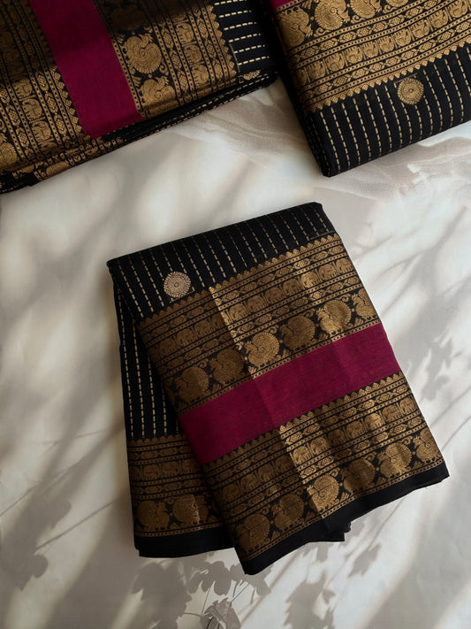 Premium Kanchi cotton with annam zari butta weaves and grand pallu