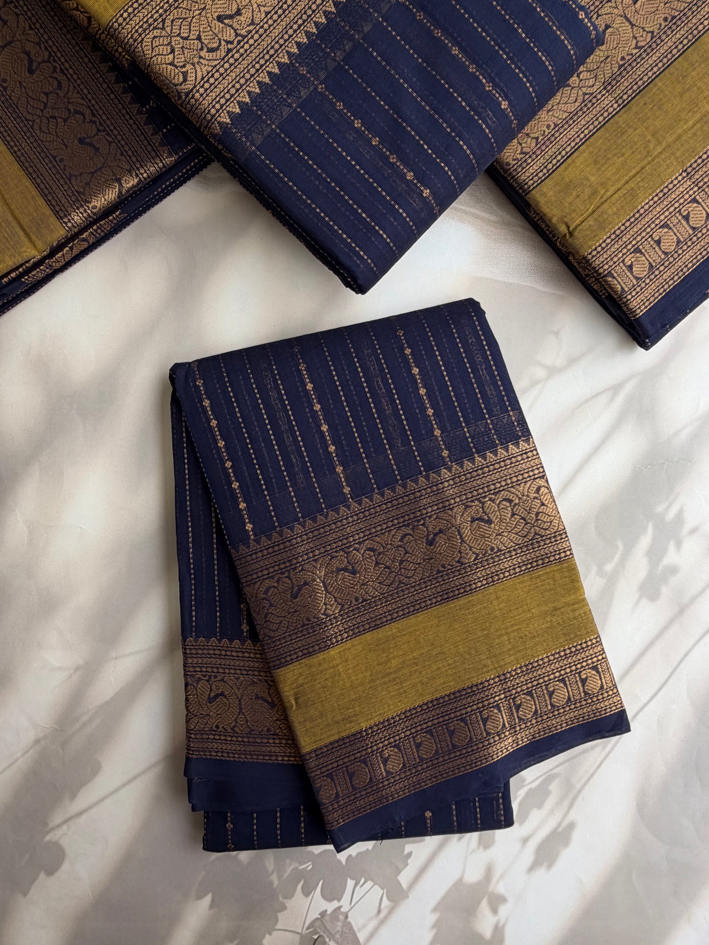 Kanchi cotton saree with Vairaoosi weaves Dark blue