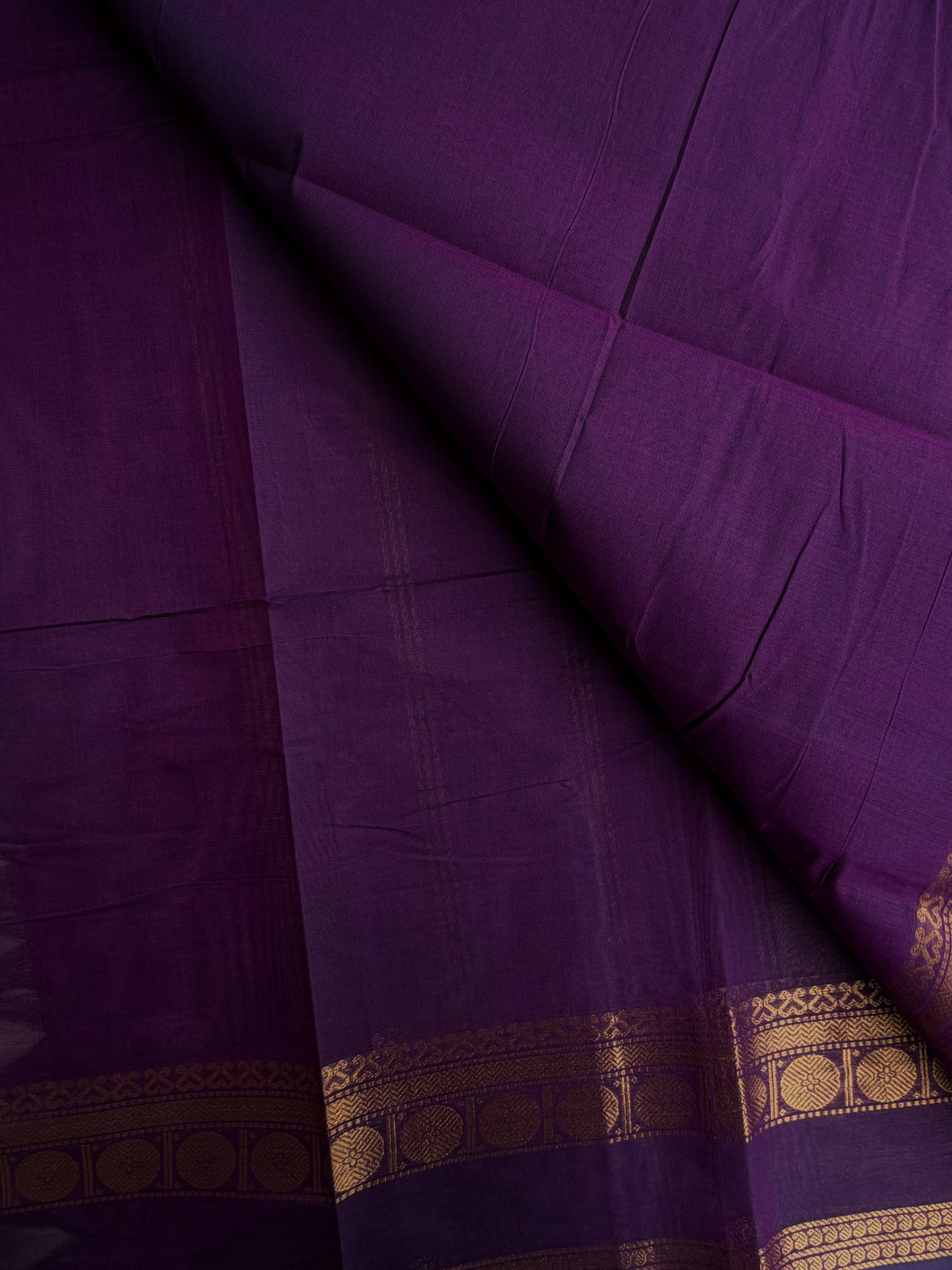 Kanchi cotton saree in zari weaves