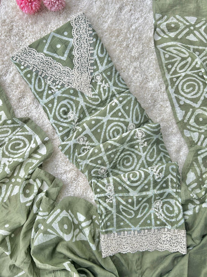 Unstitched Chanderi silk suit set with laces