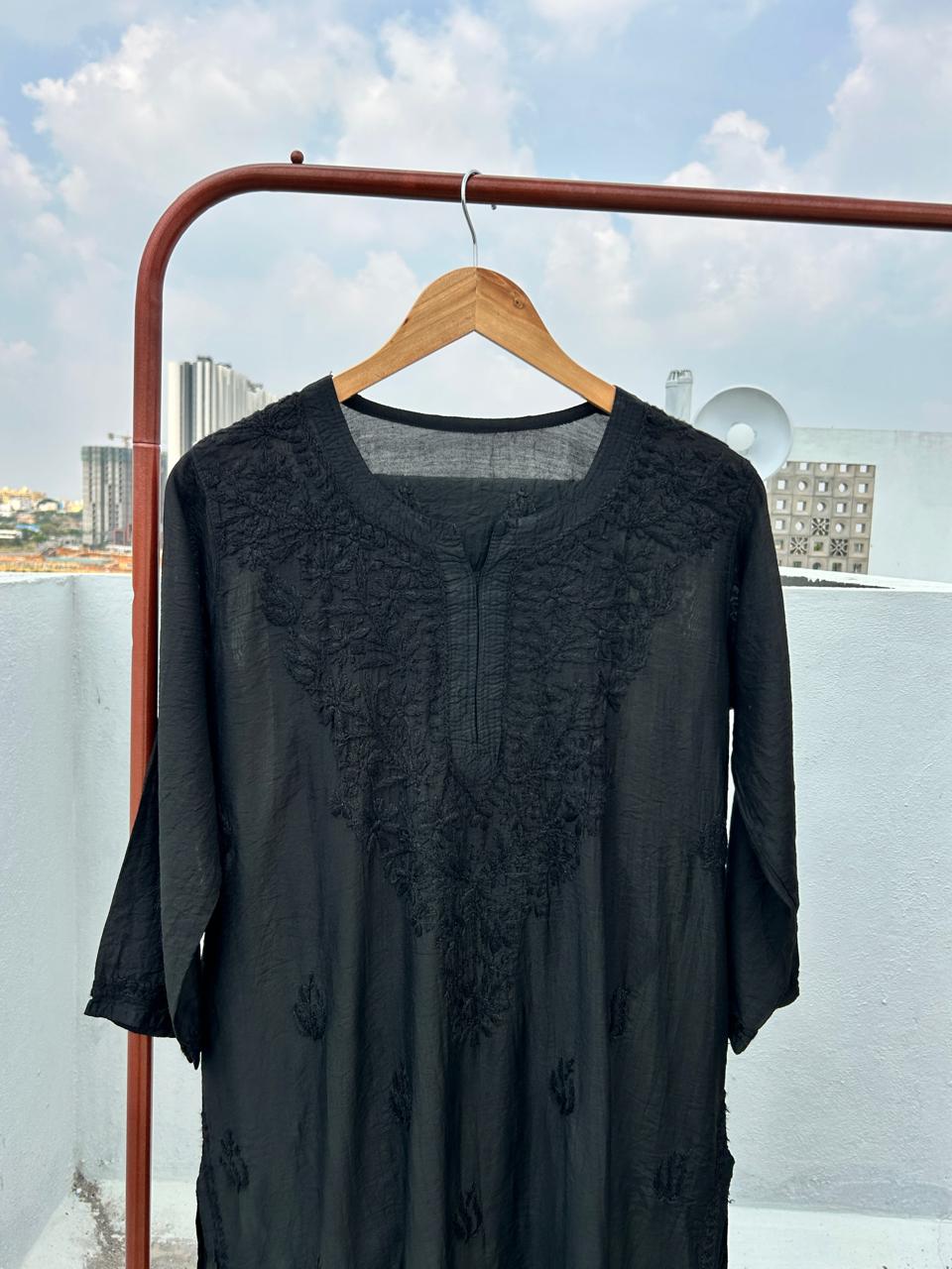 Chikankari kurti pant set