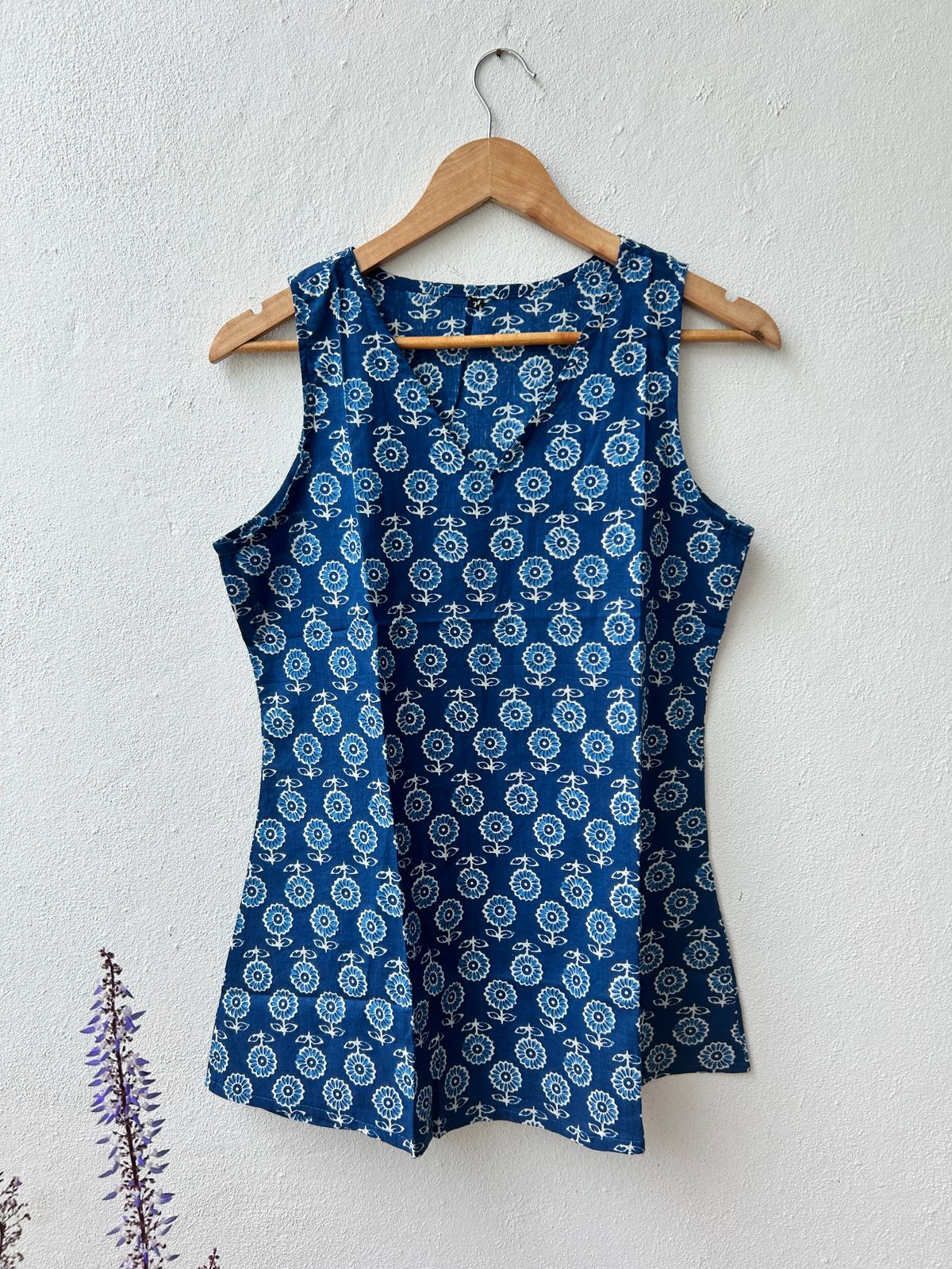 Cotton Sleeveless Short Kurti