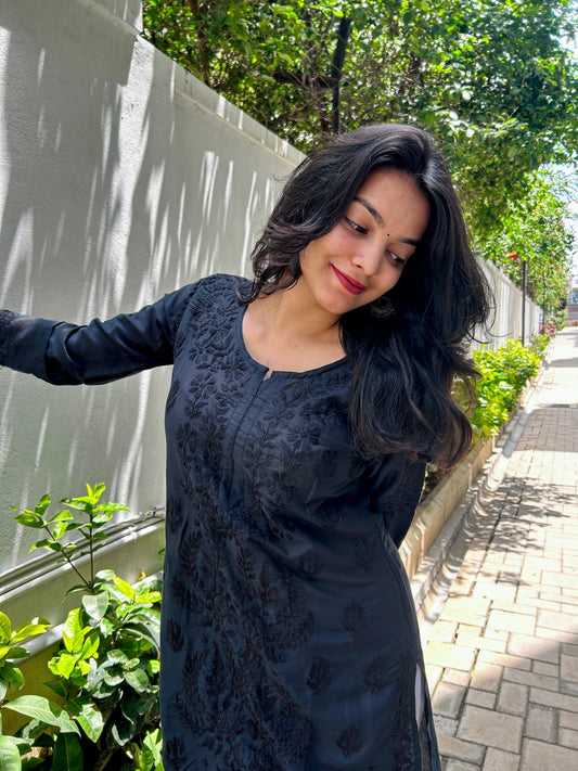 Chikankari straight kurta black