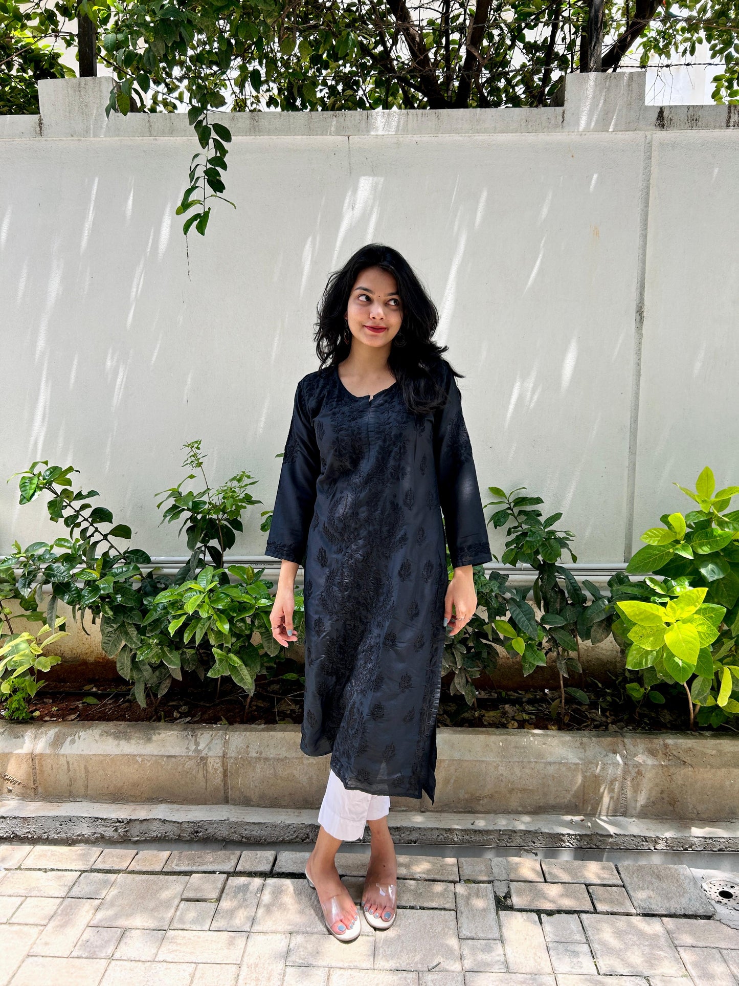 Chikankari straight kurta black