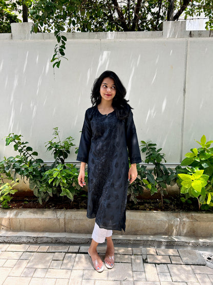 Chikankari straight kurta black