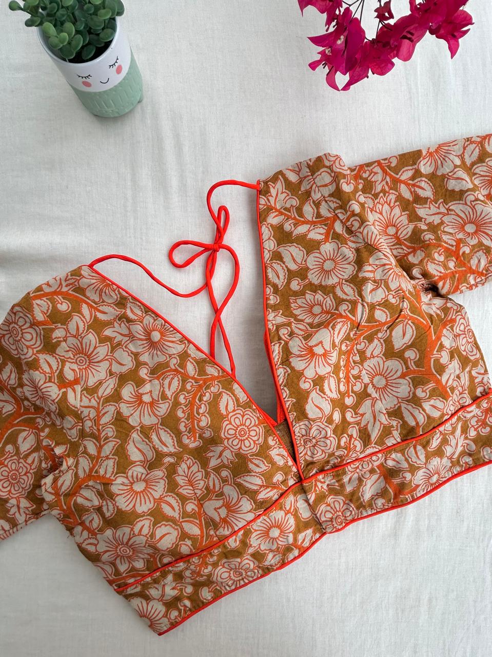 Kalamkari V neck saree blouse