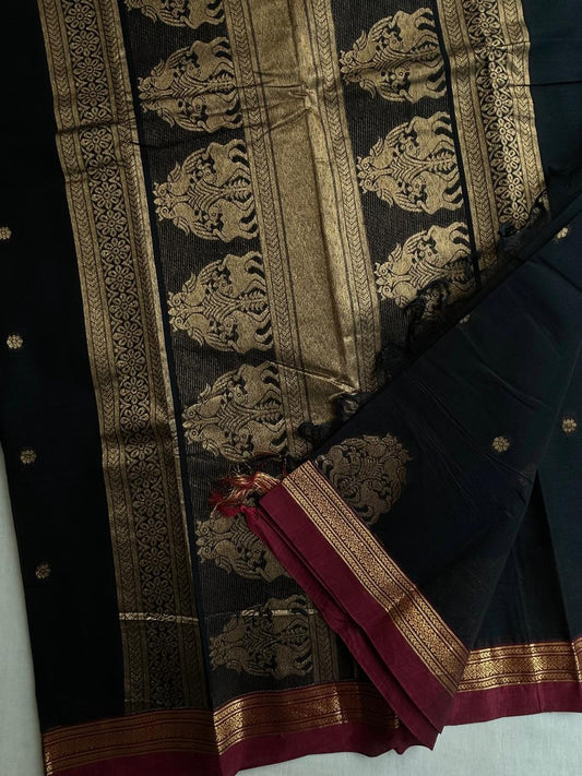 Kanchi cotton with premium zari weaves - Black and maroon