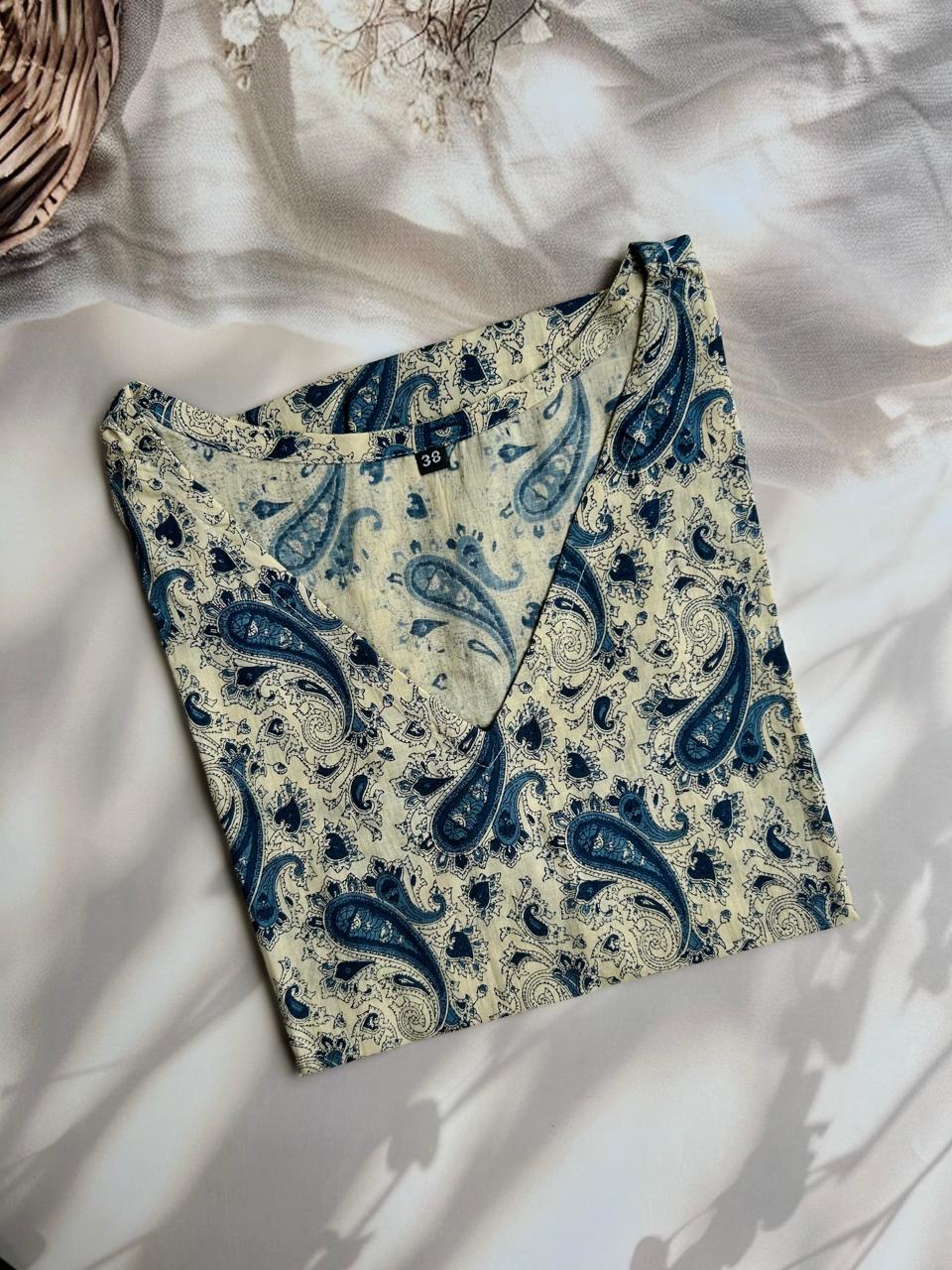 Cotton Sleeveless Short Kurti