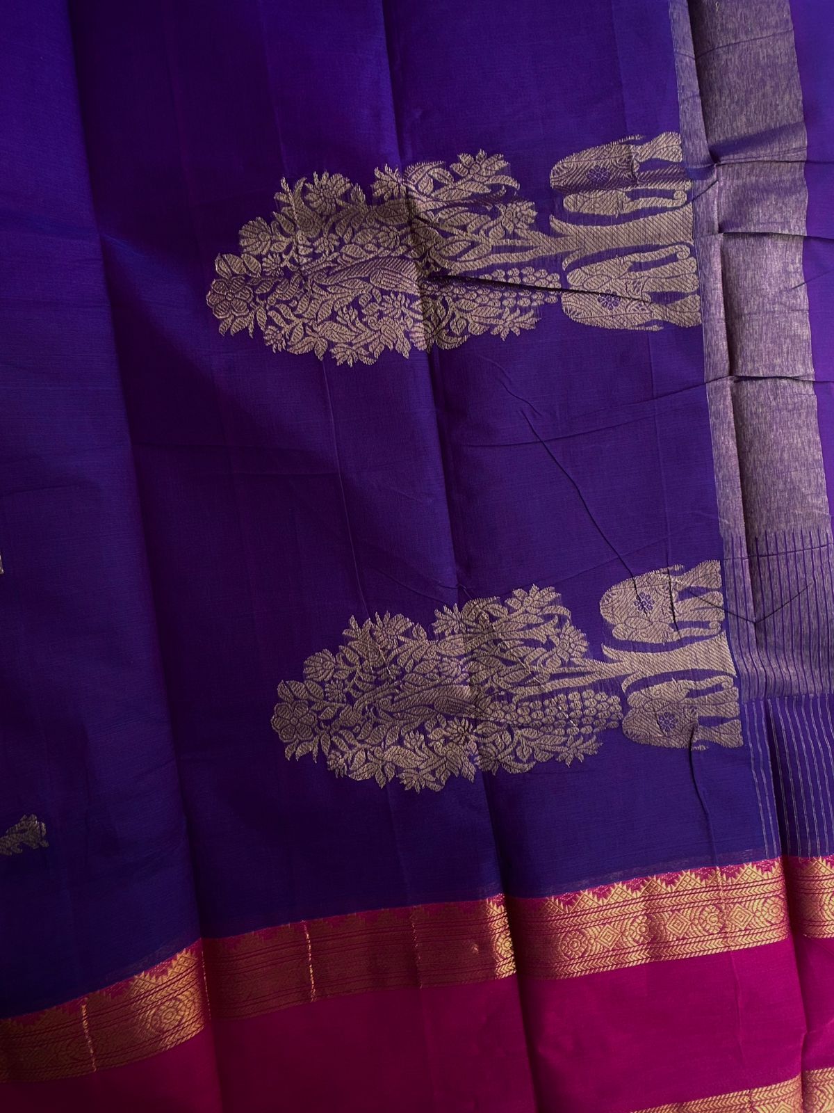 Premium Kanchi cotton with zari weaves and grand pallu